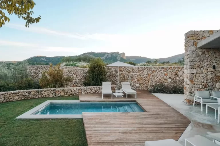 Hoteles con Piscinas con Vistas a la Montaña en España
